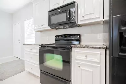 13165 Snow Lane Lane #4, Willis, TX 77318 - Photo 17