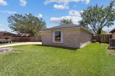 3213 Wavecrest Street, League City, TX 77573 - Photo 5