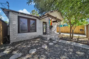 1120 Capron St, Houston, TX 77020 - Photo 3