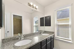 11711 Red Hummingbird Dr, Houston, TX 77047 - Photo 19