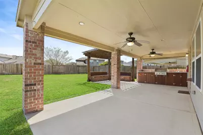 11711 Red Hummingbird Drive, Houston, TX 77047 - Photo 33