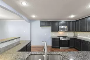 11711 Red Hummingbird Dr, Houston, TX 77047 - Photo 13