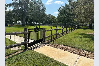 1325 Stalmach Road, New Ulm, TX 78950 - Photo 33