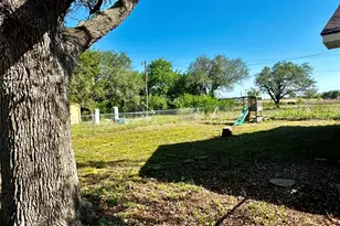 2691 Fm 1862, Blessing, TX 77465 - Photo 15
