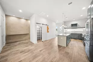 6809 Troya Ln, Houston, TX 77092 - Photo 11