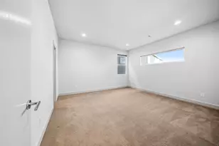 6809 Troya Ln, Houston, TX 77092 - Photo 35