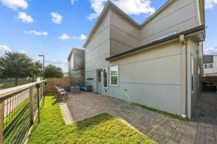 6809 Troya Ln, Houston, TX 77092 - Photo 43