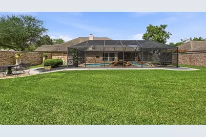 2426 Spellbrook Court, League City, TX 77573 - Photo 35