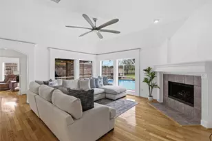 2426 Spellbrook Ct, League City, TX 77573 - Photo 15