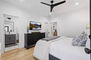 2409 Bevis St, Houston, TX 77008 - Photo 9