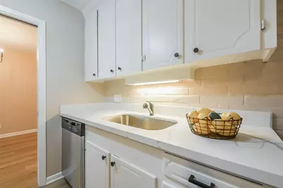 2824 Briarhurst Drive #24, Houston, TX 77057 - Photo 9