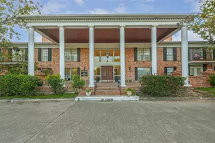 2824 Briarhurst Dr, Houston, TX 77057 - Photo 3