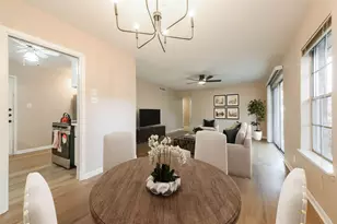 2824 Briarhurst Dr, Houston, TX 77057 - Photo 1