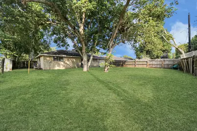 14523 Player Street, Houston, TX 77045 - Photo 33