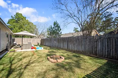 222 Doncaster Street, Conroe, TX 77303 - Photo 33