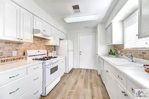 946 Three Forks Dr, Katy, TX 77450 - Photo 17