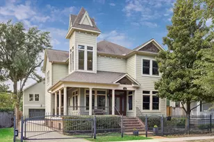 915 Oxford St, Houston, TX 77008 - Photo 1