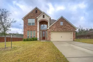 3720 Daisy Ln, Huntsville, TX 77340 - Photo 1