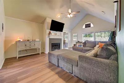 3810 Westglen Drive, Alvin, TX 77511 - Photo 11