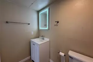 2250 Bering Dr, Houston, TX 77057 - Photo 17