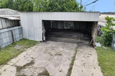 9650 E Hardy Road, Houston, TX 77093 - Photo 21
