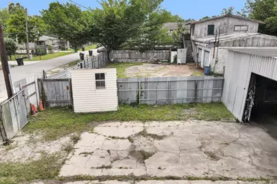 9650 E Hardy Road, Houston, TX 77093 - Photo 23
