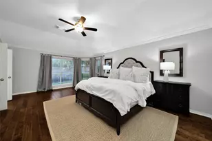 3907 Broad Thicket Ct, Sugar Land, TX 77498 - Photo 17