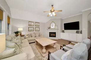 3907 Broad Thicket Ct, Sugar Land, TX 77498 - Photo 5