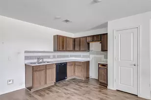 830 Rd 5501, Cleveland, TX 77327 - Photo 5
