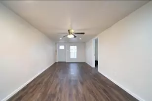 12115 Segrest A Dr, Houston, TX 77047 - Photo 7