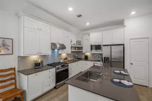 35440 Woodtrace Cir, Pinehurst, TX 77362 - Photo 9