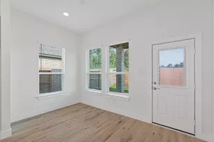 648 Crested Duck Ct, Willis, TX 77318 - Photo 11