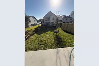 114 Capetown Circle, Montgomery, TX 77356 - Photo 3