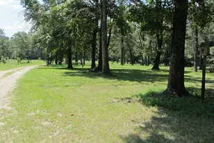 52 Fm 405 Rd, Huntsville, TX 77320 - Photo 11