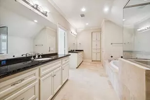 4732 Banning Dr, Houston, TX 77027 - Photo 13