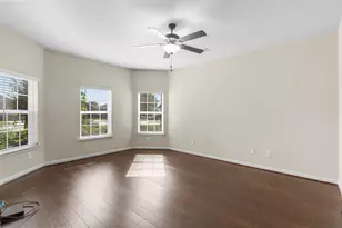 7623 Square Garden Ln, Conroe, TX 77304 - Photo 17