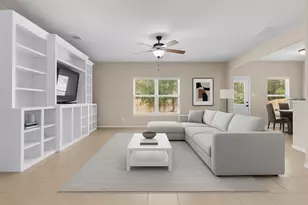 7623 Square Garden Ln, Conroe, TX 77304 - Photo 11