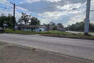 9203 W Montgomery Rd, Houston, TX 77088 - Photo 5
