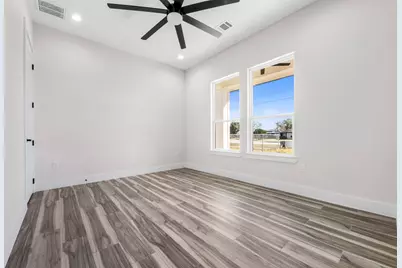 4221 Mallard Lane, Baytown, TX 77523 - Photo 35