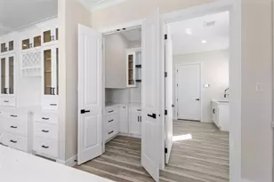 4221 Mallard Ln, Baytown, TX 77523 - Photo 13