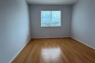 7915 Dairy View Ln, Houston, TX 77072 - Photo 11