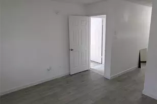 5815 Village Forest Ct, Houston, TX 77092 - Photo 9