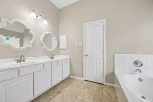 2112 Bristol Breeze Ln, League City, TX 77573 - Photo 19