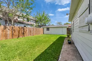 7426 Nightingale Cir, Texas City, TX 77591 - Photo 13