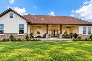 206 Shetland Ct, Angleton, TX 77515 - Photo 5