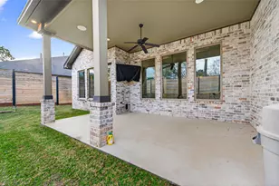 12379 Pebble View Dr, Conroe, TX 77304 - Photo 43