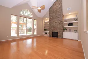 22 Villa Canyon Pl, The Woodlands, TX 77382 - Photo 9
