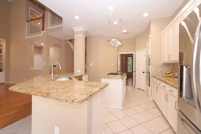 22 Villa Canyon Place, The Woodlands, TX 77382 - Photo 13