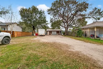 5931 Southmund Street, Houston, TX 77033 - Photo 7