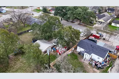 5931 Southmund Street, Houston, TX 77033 - Photo 19